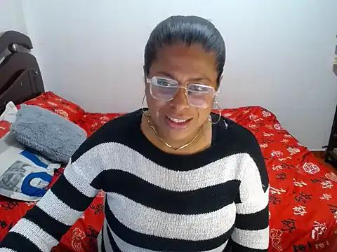 Freechat Tu-Reina on StripChat