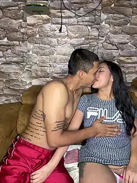 Freechat twohornys on StripChat