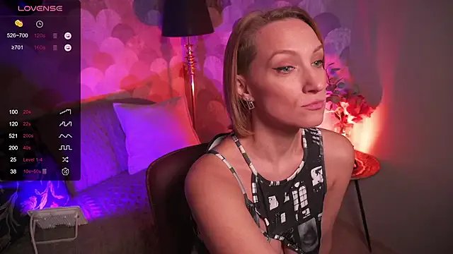 UmaTruewoman on StripChat