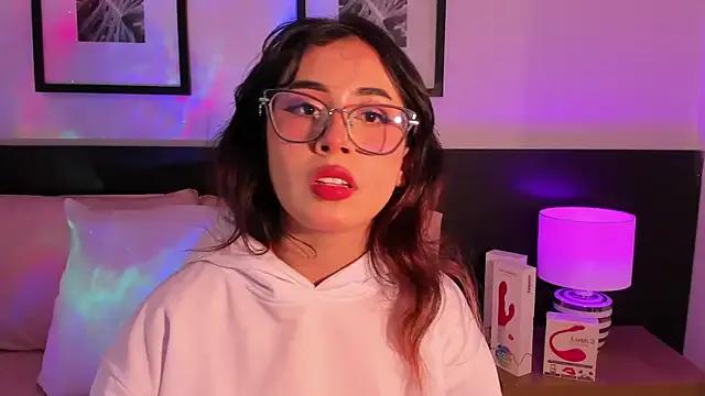 vi_anaya on StripChat