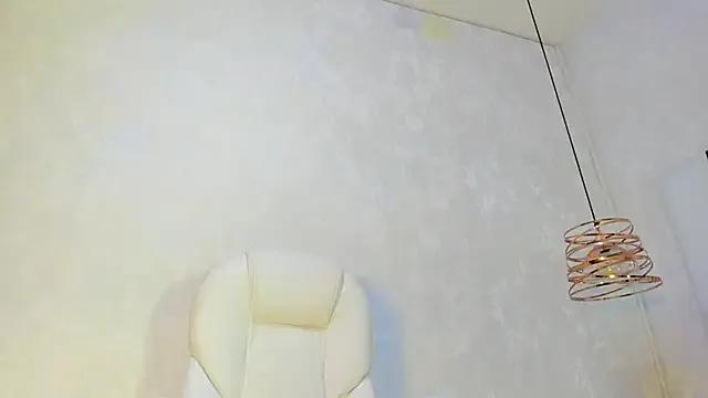 Victoriaa_millers on StripChat