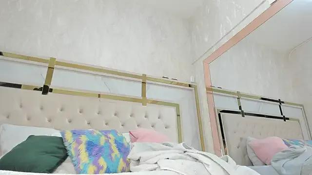 Victoriaa_millers on StripChat