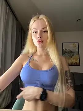 Vladamais — naked dance ans squirt