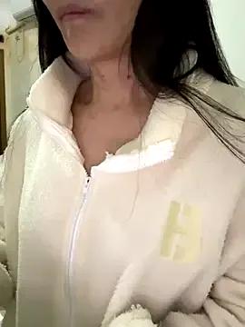 Freechat xiiuuff18 on StripChat