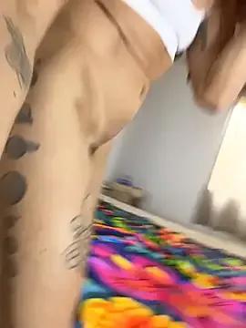 Freechat xMirana_ on StripChat