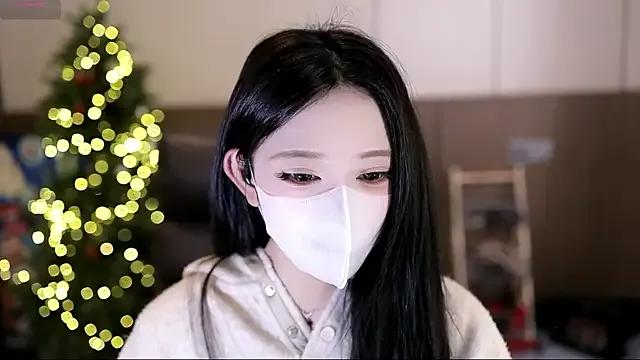 Freechat yaya_1888 on StripChat