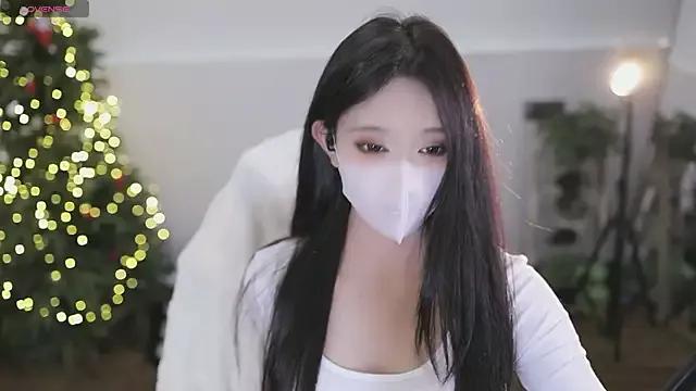 Freechat yaya_1888 on StripChat