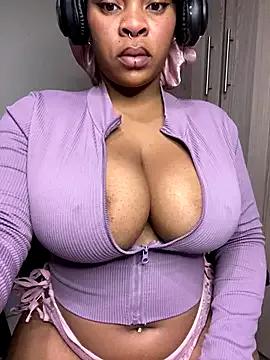 Freechat YellowHoneyDip on StripChat