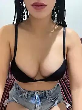 Freechat youngsexywoman on StripChat