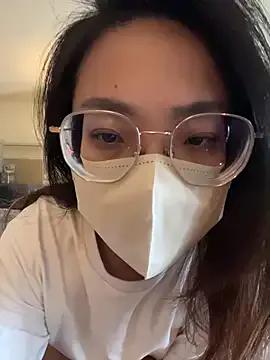 Freechat yourbootygirl on StripChat