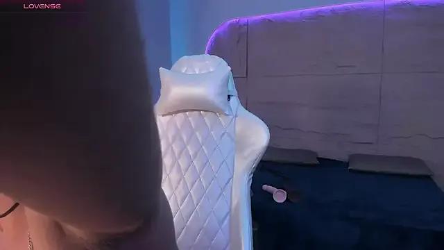 Freechat ZahaRose on StripChat