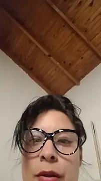 ZaraHoney — Doggy Pose + Show asshole