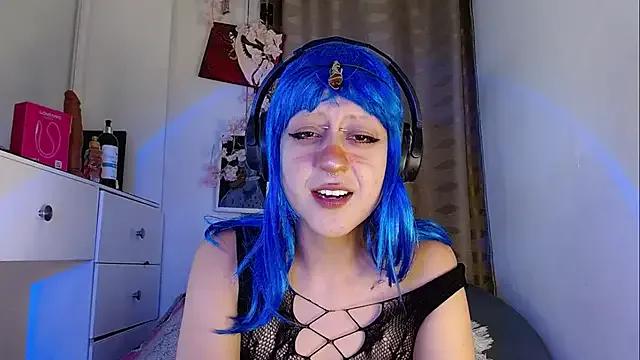 zora_blue777 on StripChat