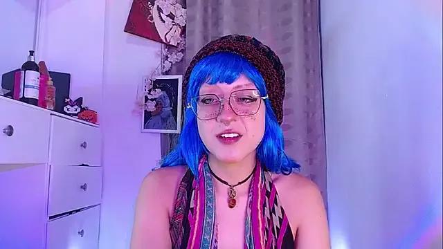 zora_blue777 on StripChat