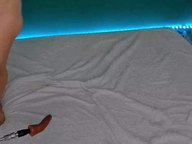 Emma-Donovani from BongaCams