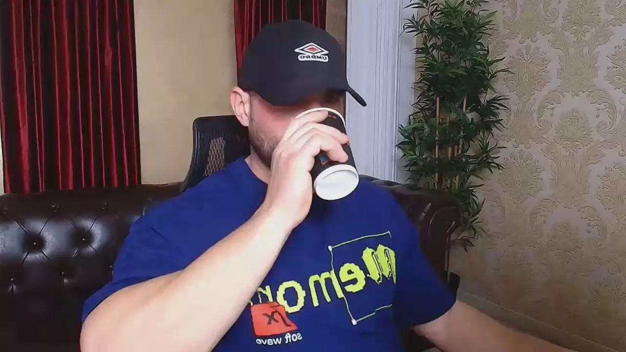 AdamJameson from Cam4