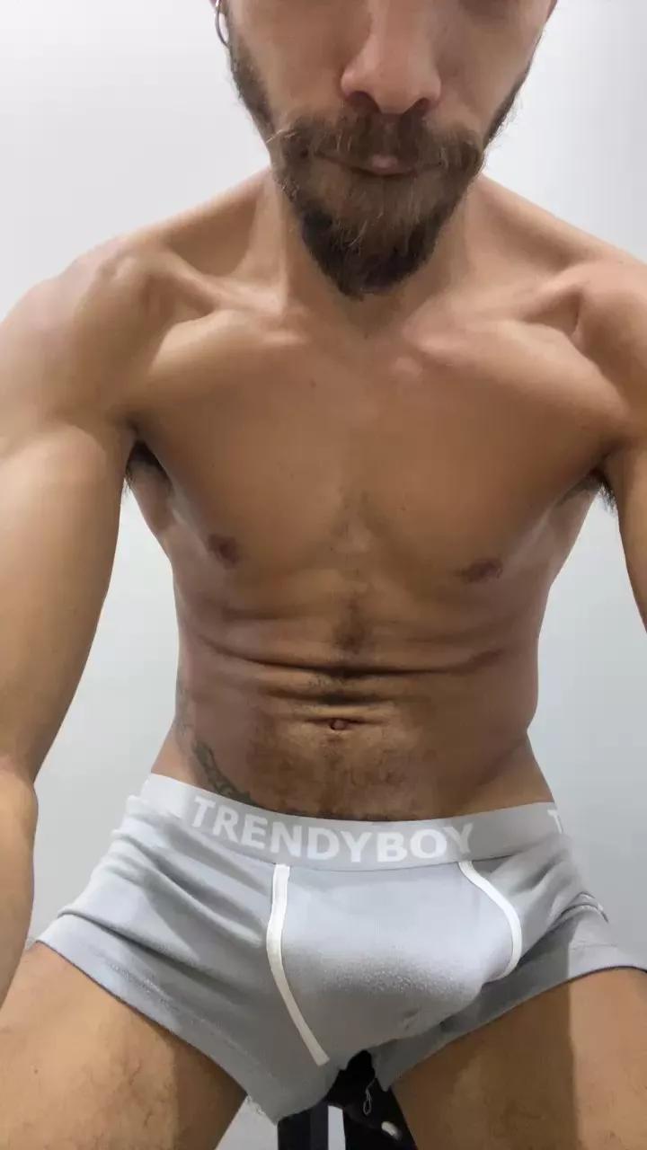 Alffredg_xxx from Cam4