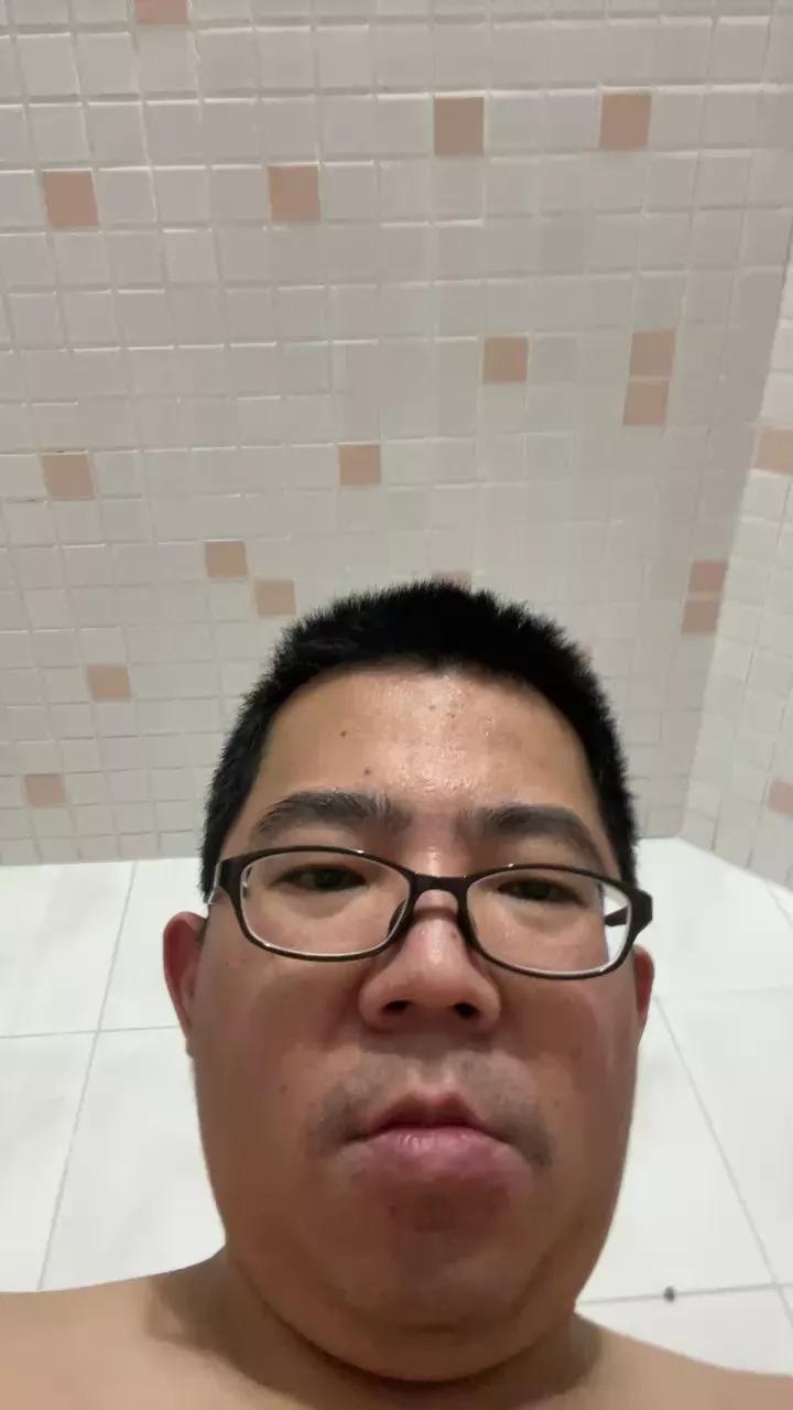 Edgemebear69 from Cam4