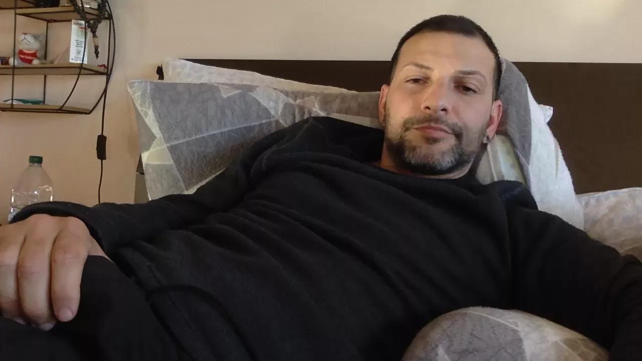 goroasroma from Cam4