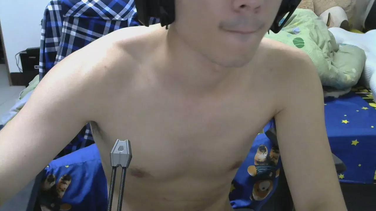 H0119 from Cam4