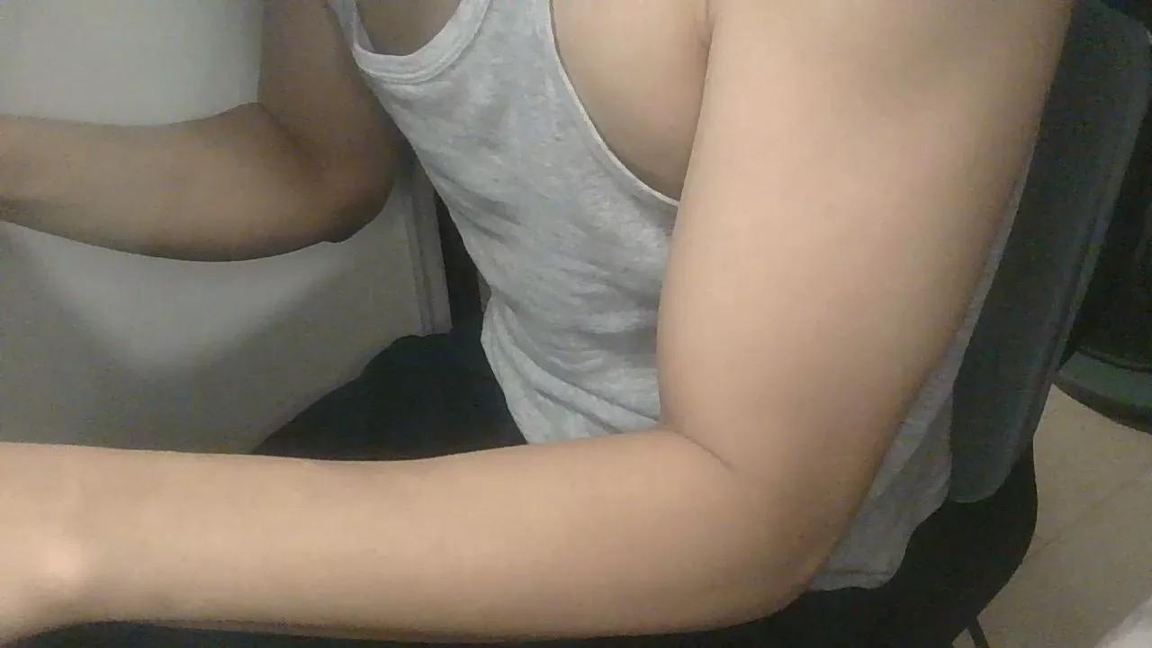 kk9833 from Cam4