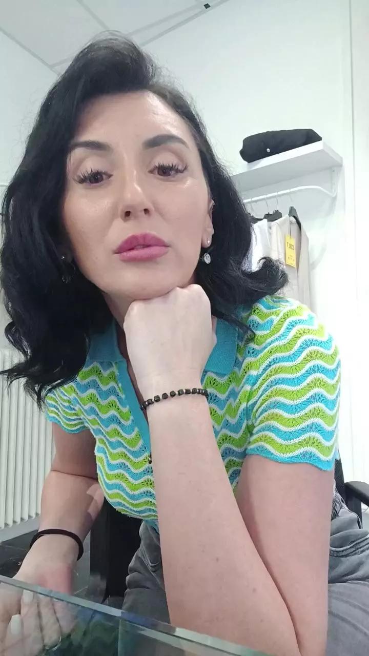 Lola05love from Cam4