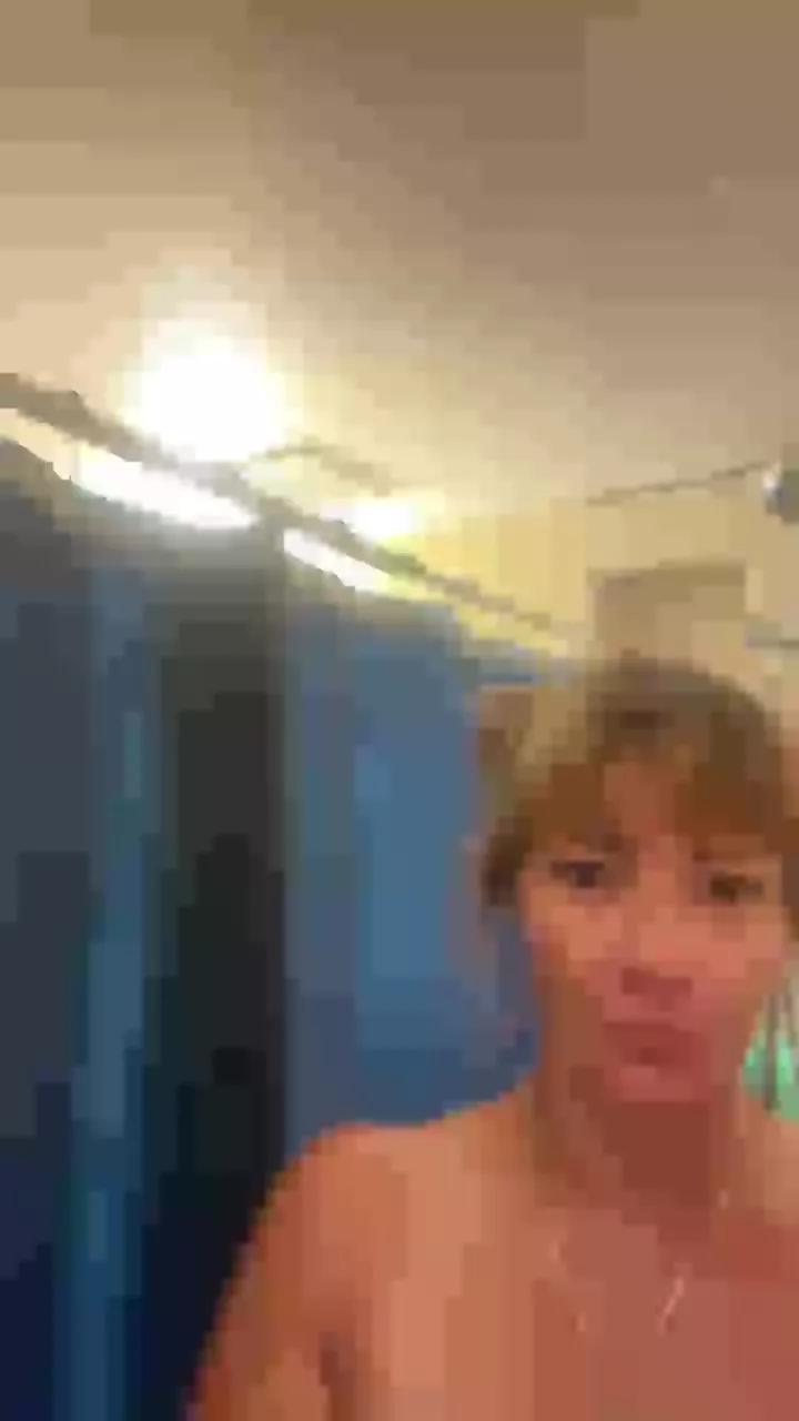 Lustyboots77 from Cam4 is Freechat