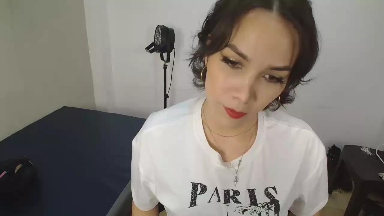 MadameRuiz from Cam4