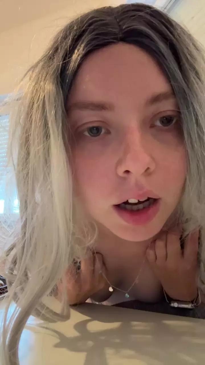 Misslenaanal from Cam4