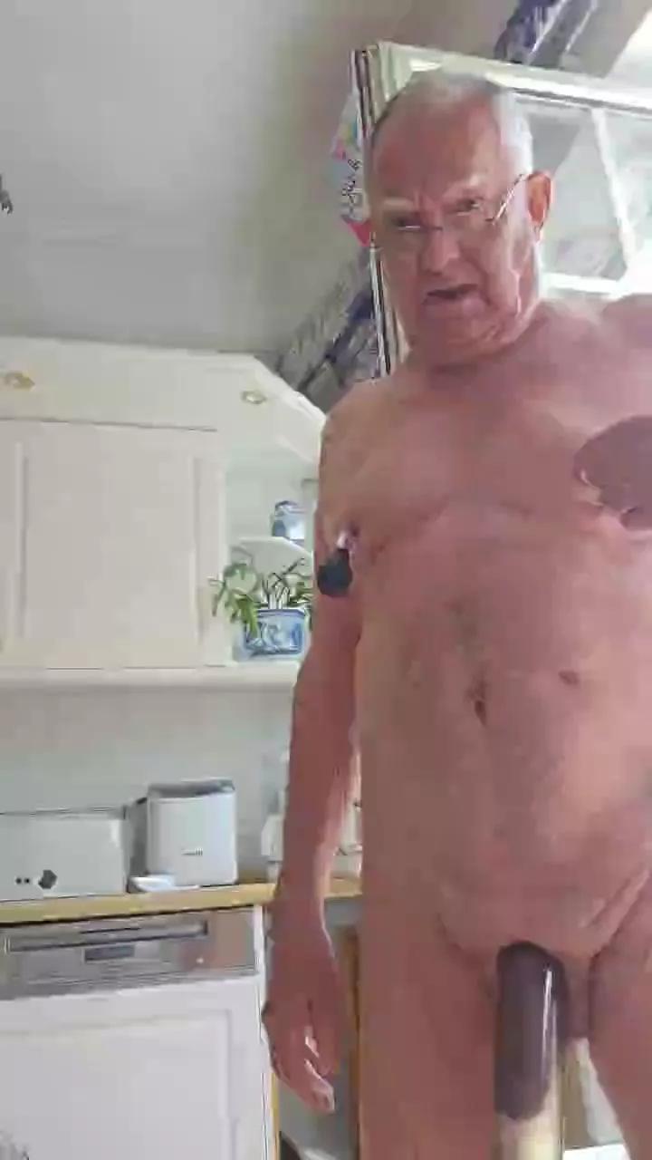 needitt2 from Cam4