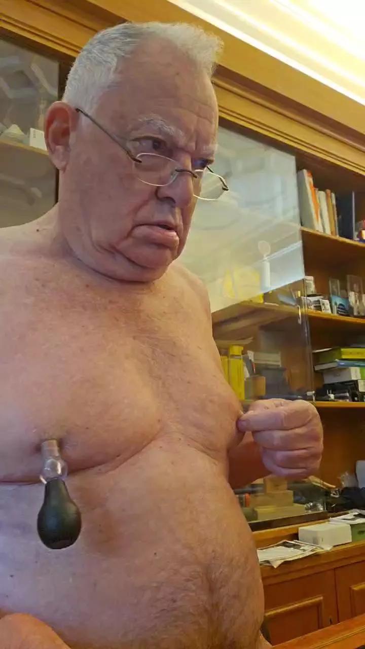 needitt2 from Cam4