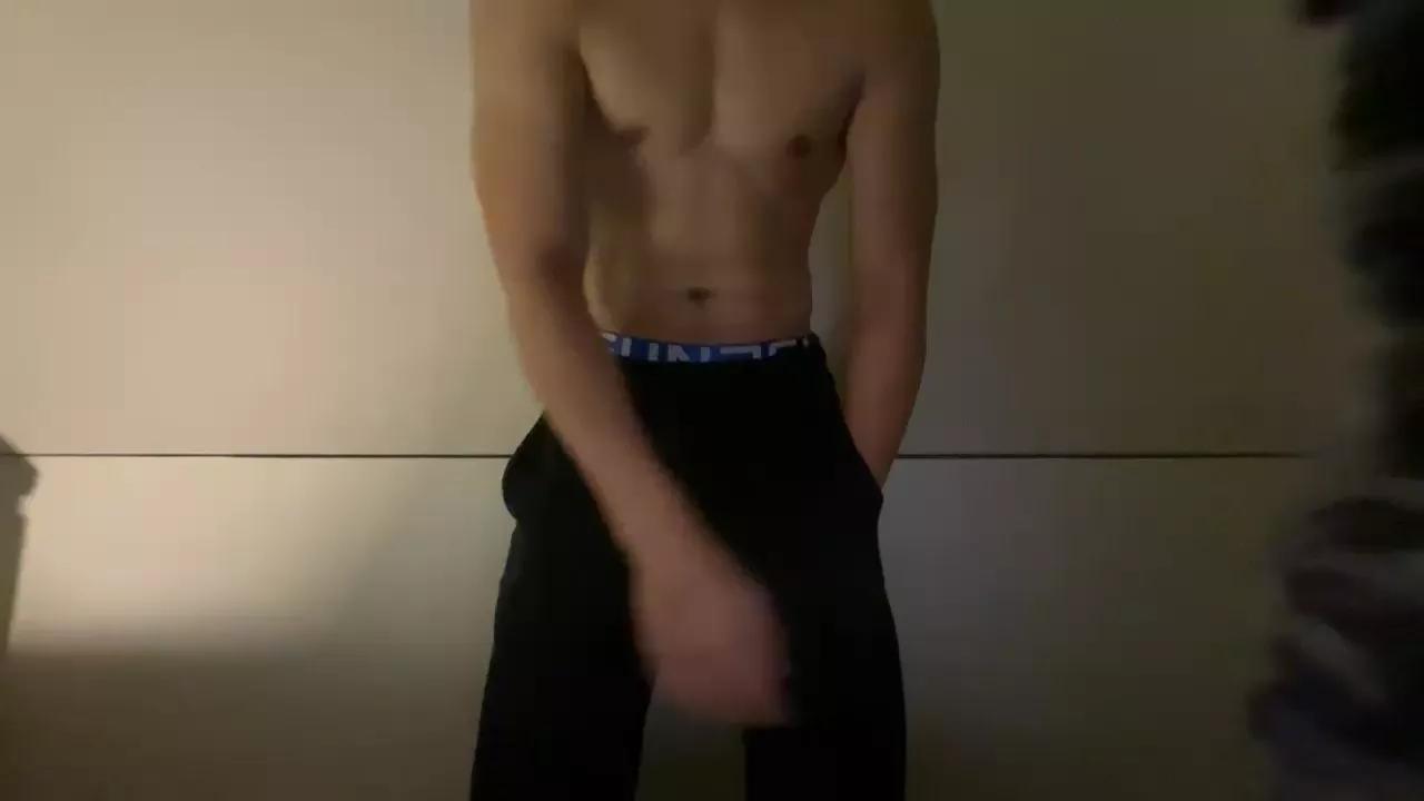 Nhands from Cam4