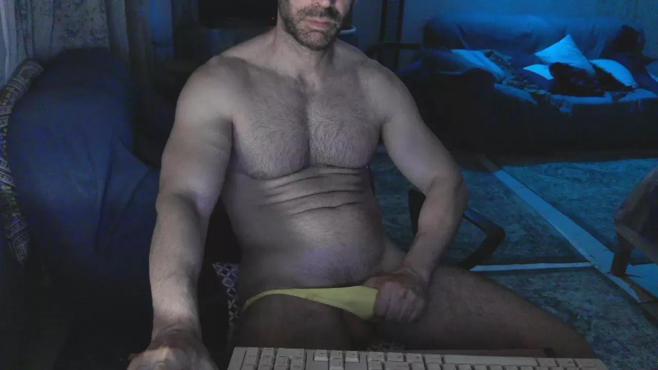 Olmo_hot from Cam4