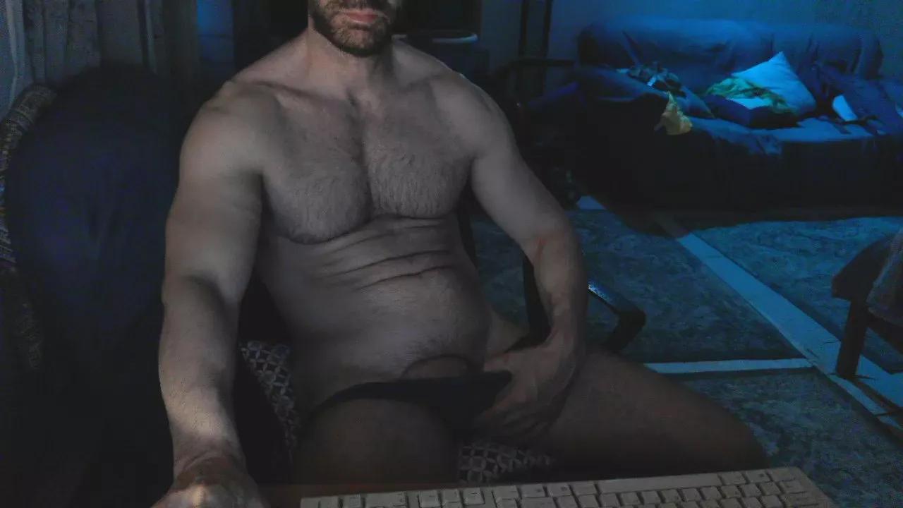 Olmo_hot from Cam4