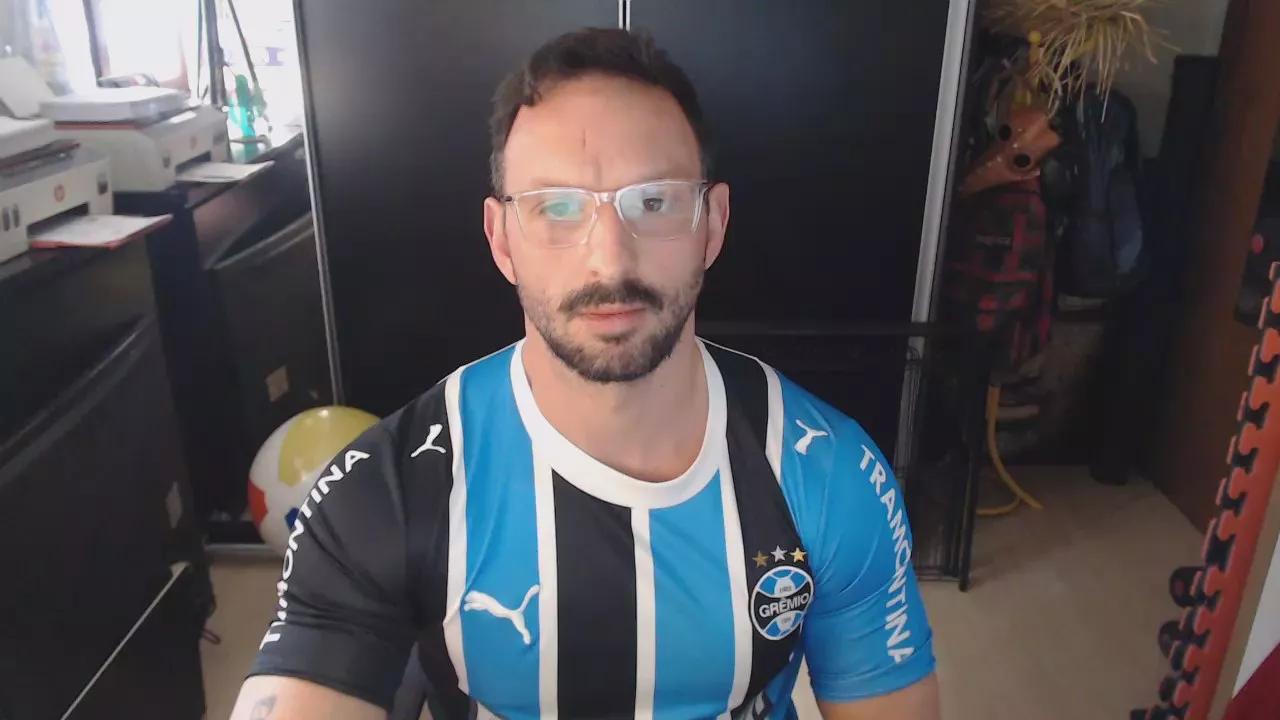 RafaBR82 from Cam4