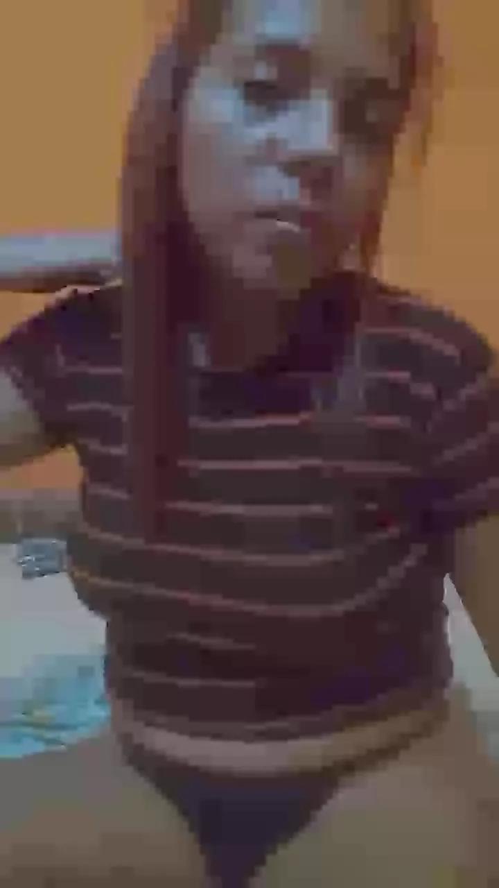 Riirii93 from Cam4