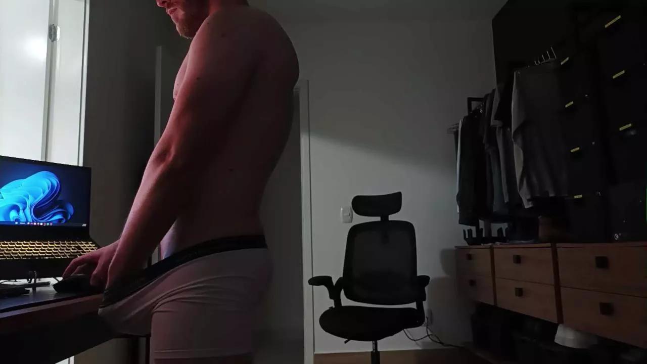 rodrigoeng_ from Cam4