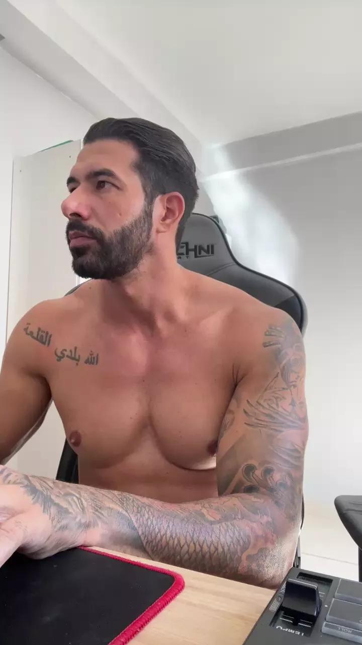 Saradoalto23 from Cam4