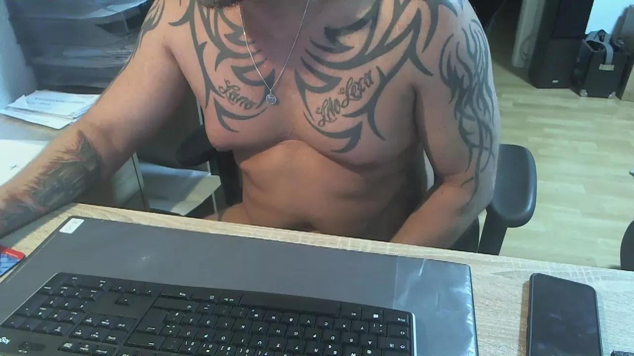 Sexsklave01 from Cam4
