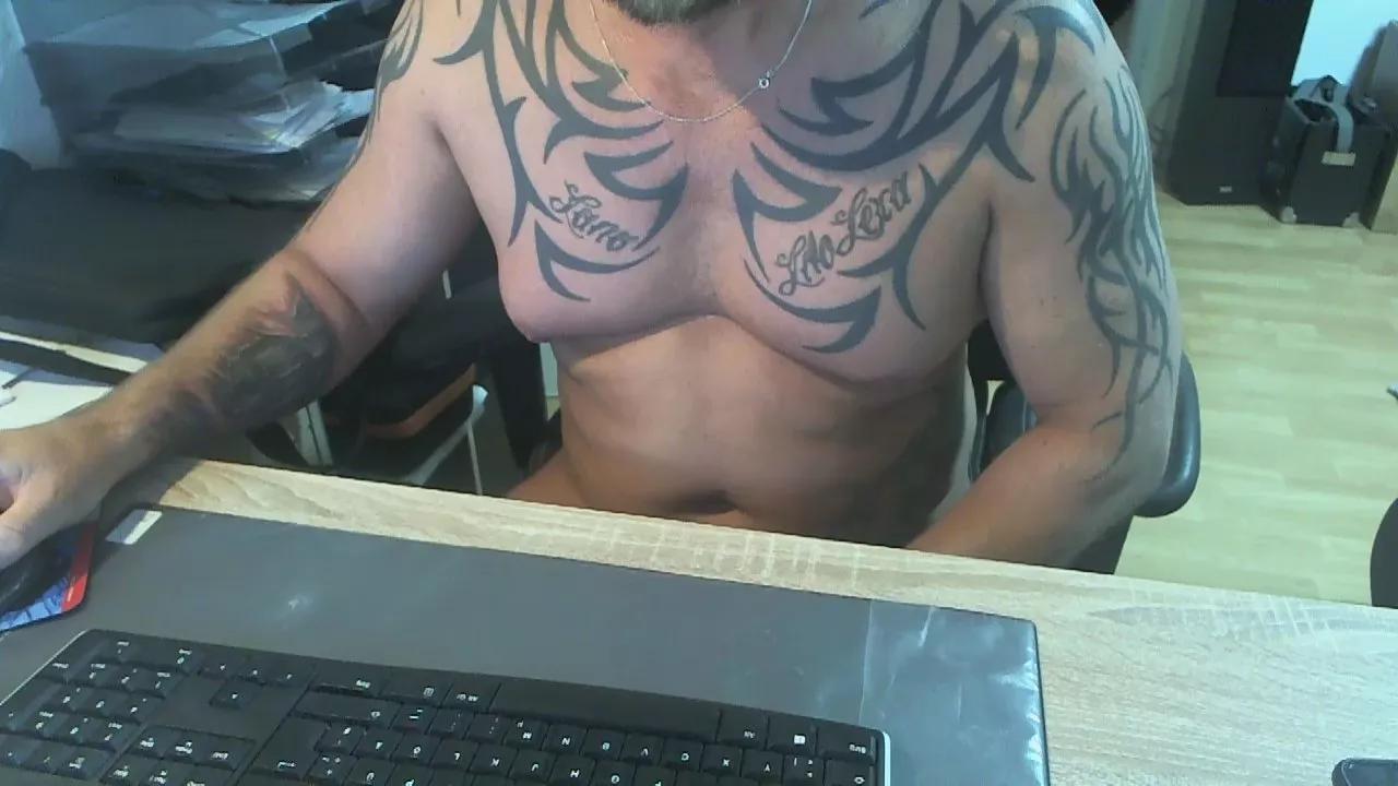 Sexsklave01 from Cam4