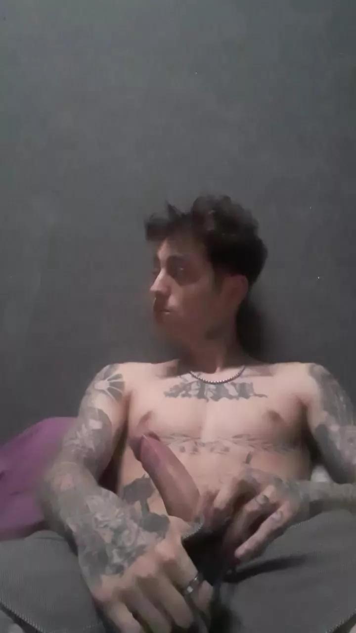 Tattooboy_19 from Cam4