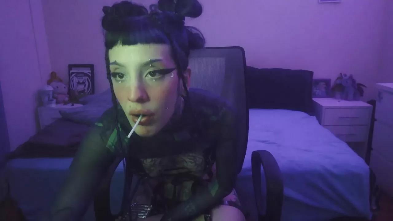 Uwuumu from Cam4