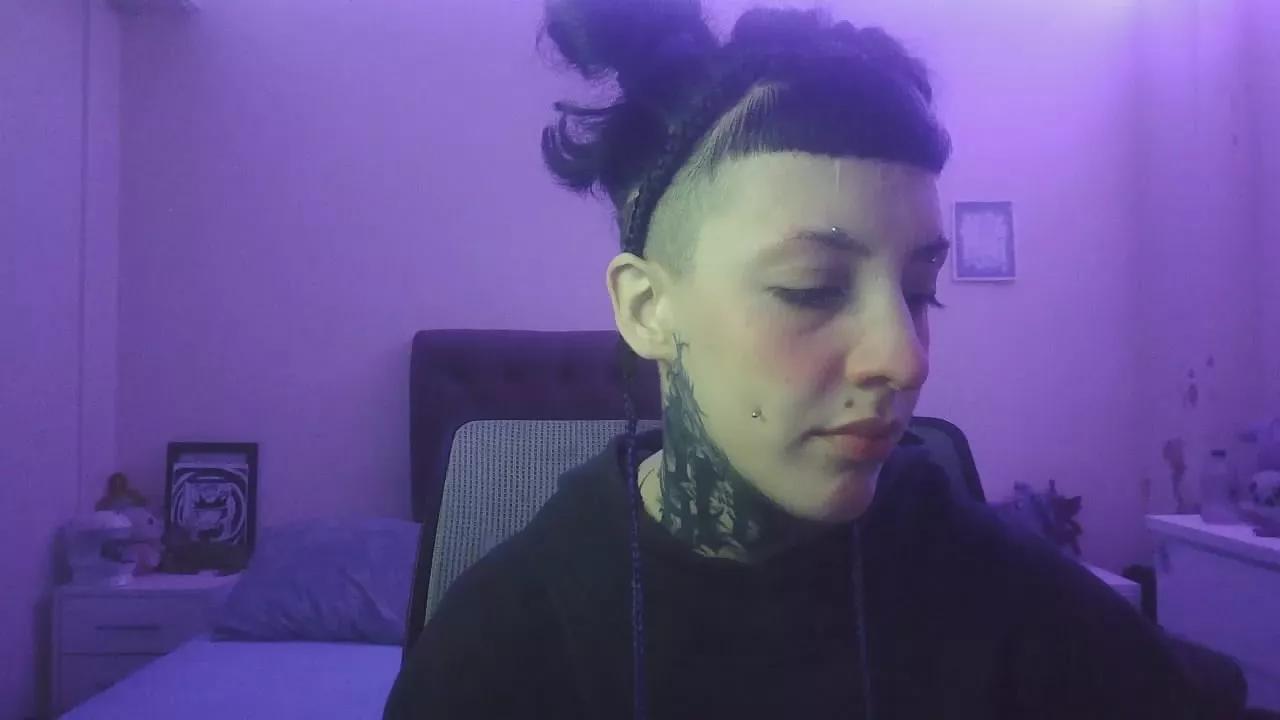 Uwuumu from Cam4