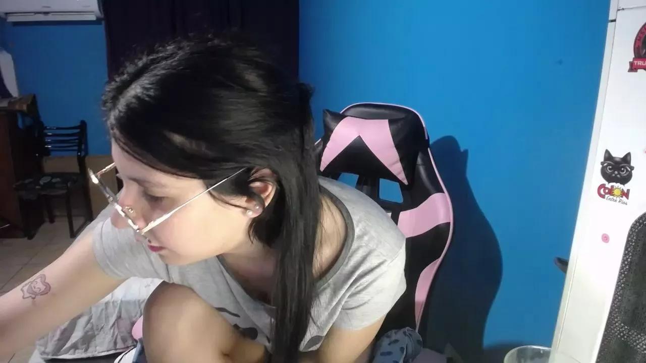 zzwei7 from Cam4