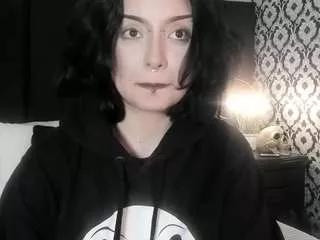 adeelinee from CamSoda