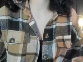 adeelinee from CamSoda