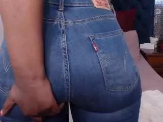 bootycallever from CamSoda
