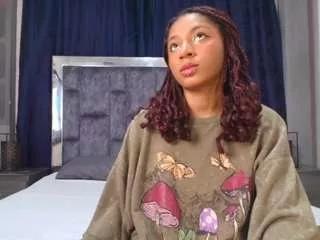 effie-cooper from CamSoda