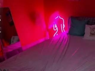 nina-jonesss from CamSoda