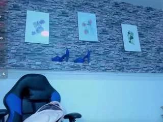 selena-luxs from CamSoda